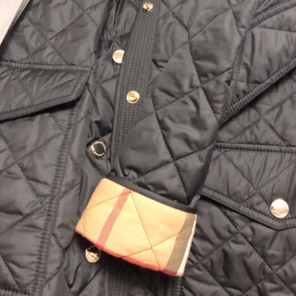 NEW/NEVER WORN: Burberry jacket, authentic.